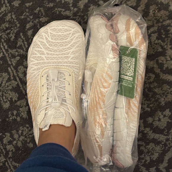 SOLD - Picture 4 of 7